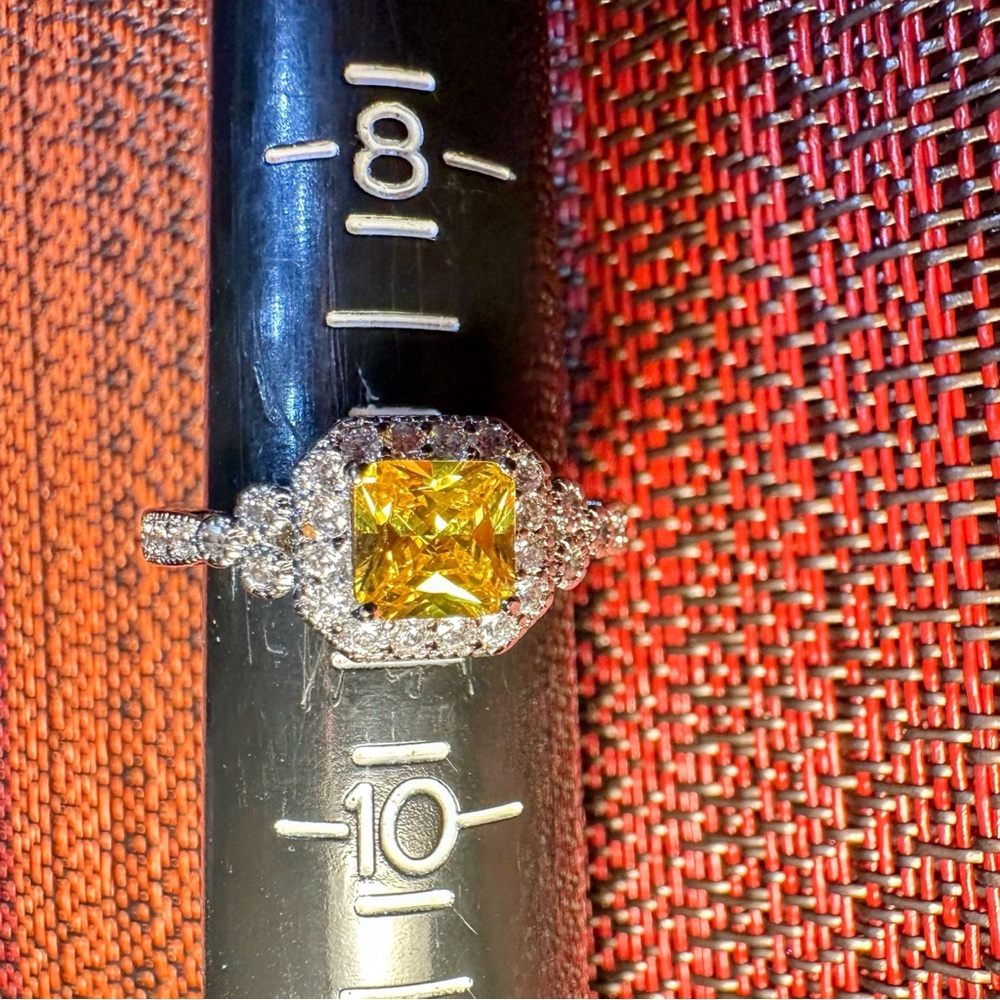 Fragrant Jewels Radiant Yellow and Silver Ring